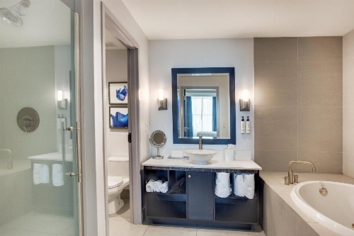 Crowne Plaza Hotel & Resorts Fort Lauderdale Airport/ Cruise image 10